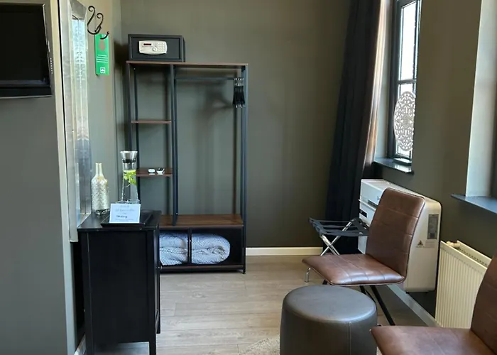 Het Wapen Van Rhoon